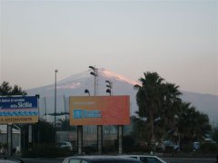 Catania　カターニャ空港での朝焼けのエトナ山