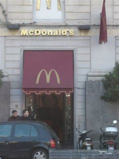 Catania　イタリアのマクドナルド,カターニャにて