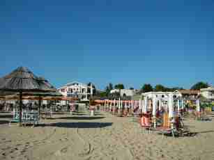 Pescara のホテルのプライベートビーチ
